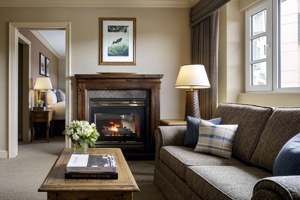 Fairmont Chateau Whistler 46/76