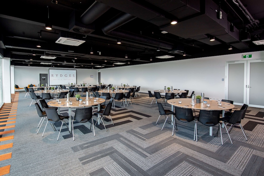 Rydges Pit Lane Hotel 38/50