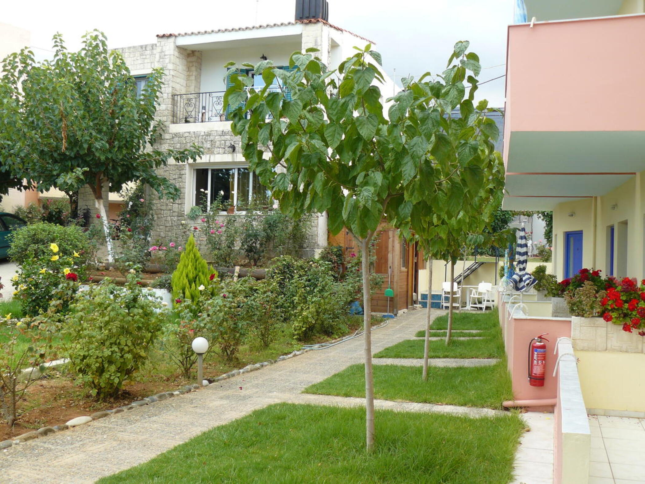 Leonidas Apartments 39/47