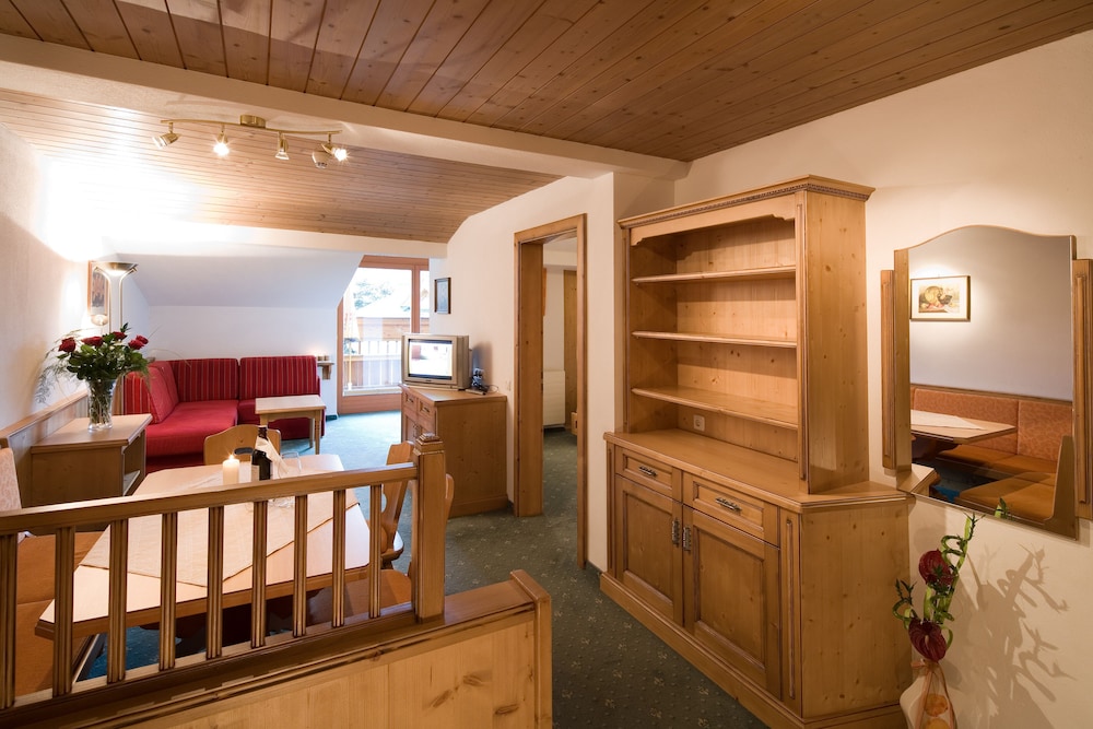 Hotel Obermair Fieberbrunn 23/33