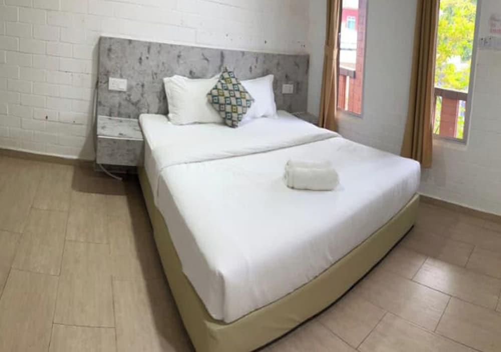 Dlima Beach Inn 25/66