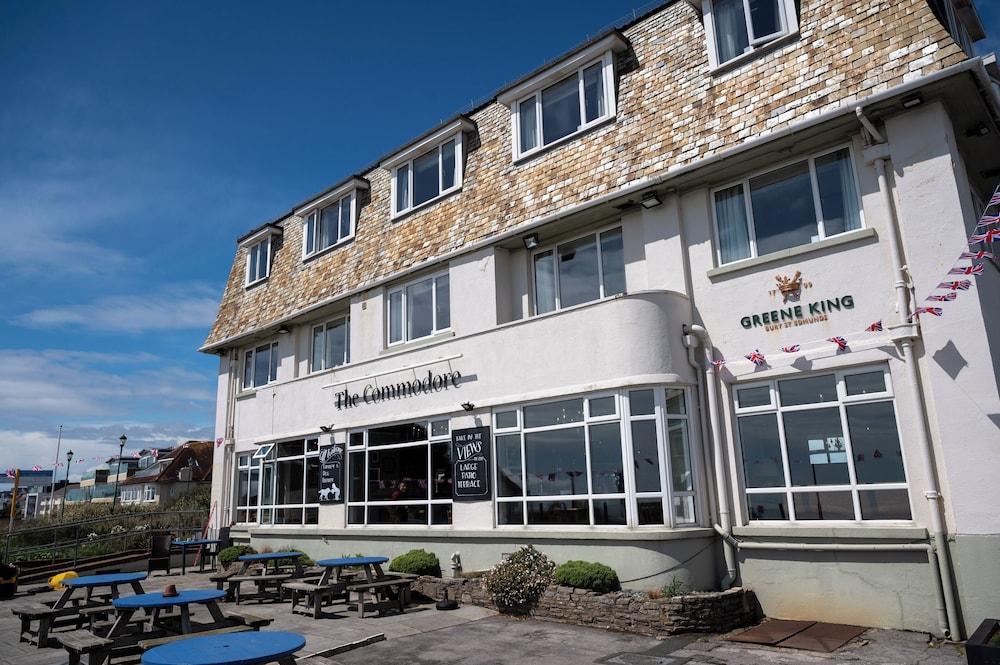 Commodore Hotel 4/61