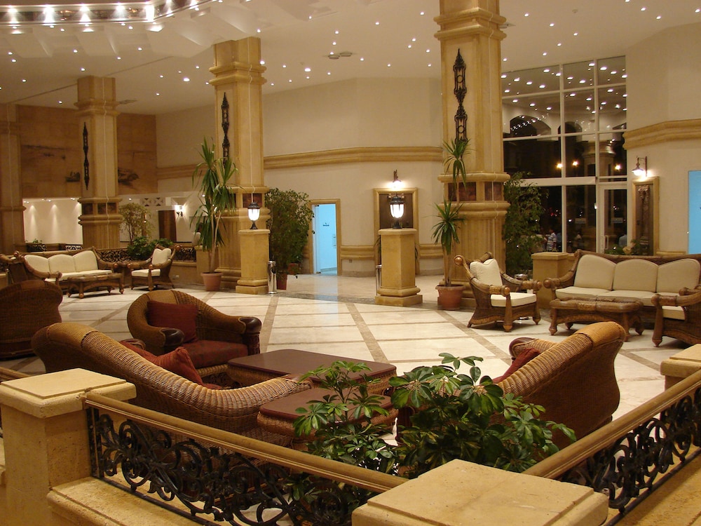 Queen Sharm Resort 30/50