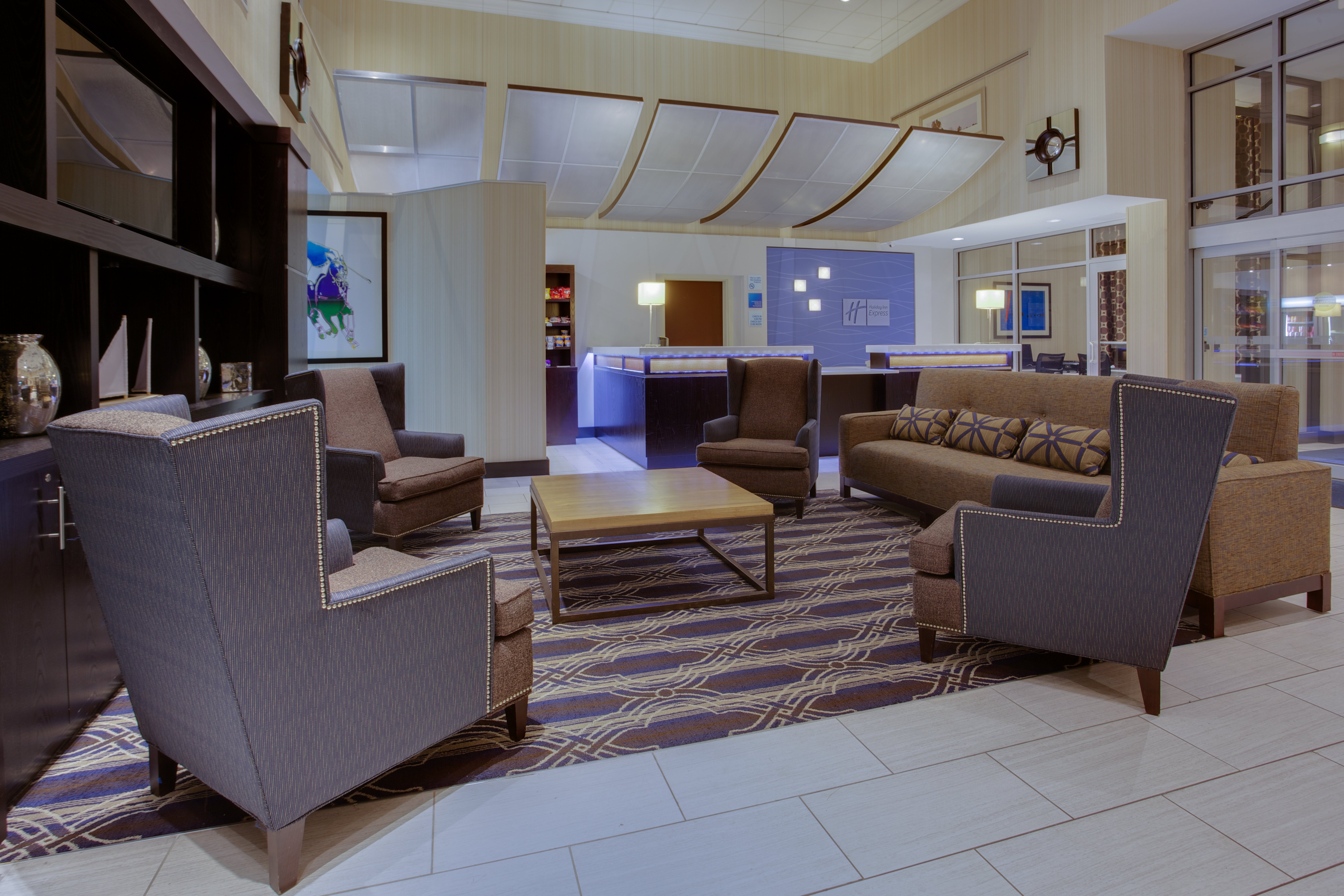 Holiday Inn Express Suites Laurel Lakes 31/58