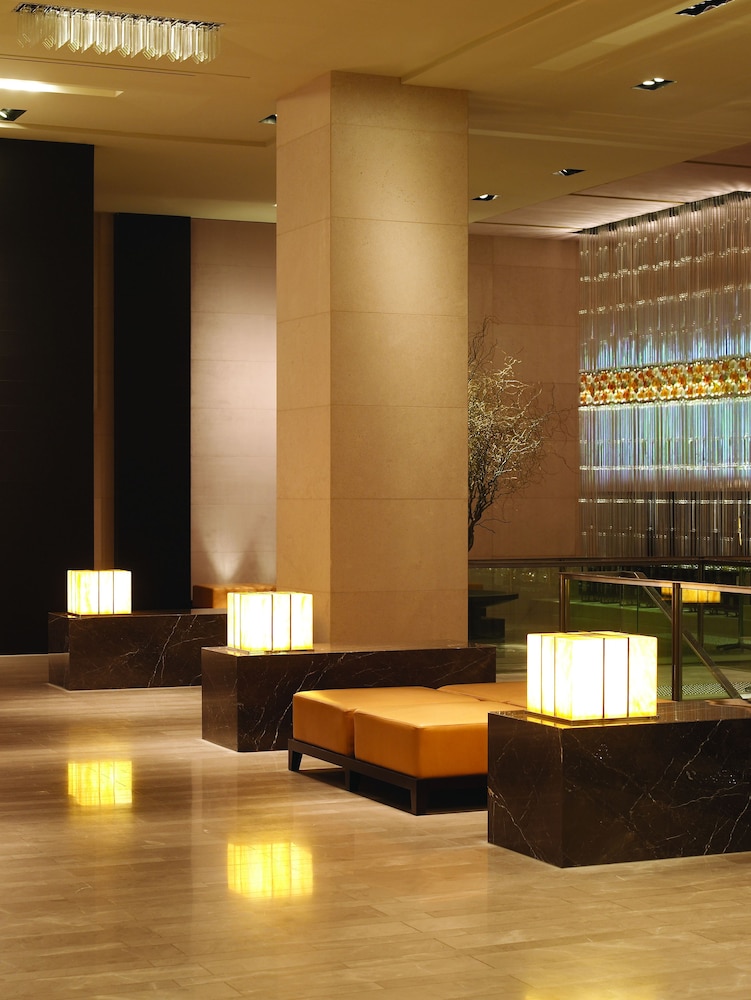 Grand Hyatt Melbourne 8/61