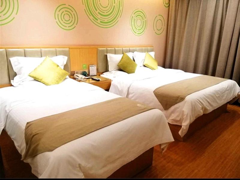 GreenTree Inn Xingtai Julu County Fengqing Road 16/39
