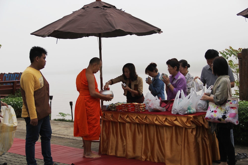 Namkhong Riverside 8/40