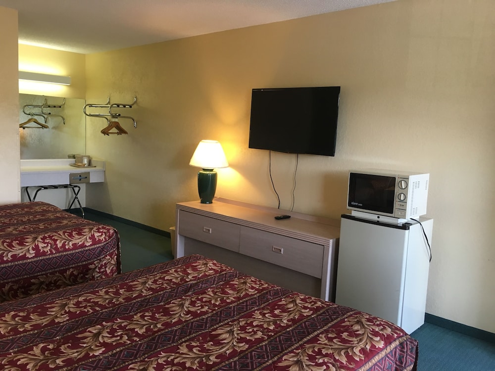 Woodstream Inn 25/57