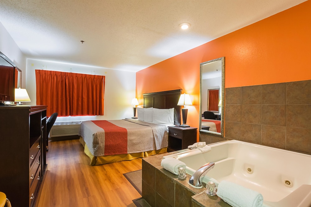 Motel6 Waterloo, IA - Crossroads Mall - Cedar Falls 33/49
