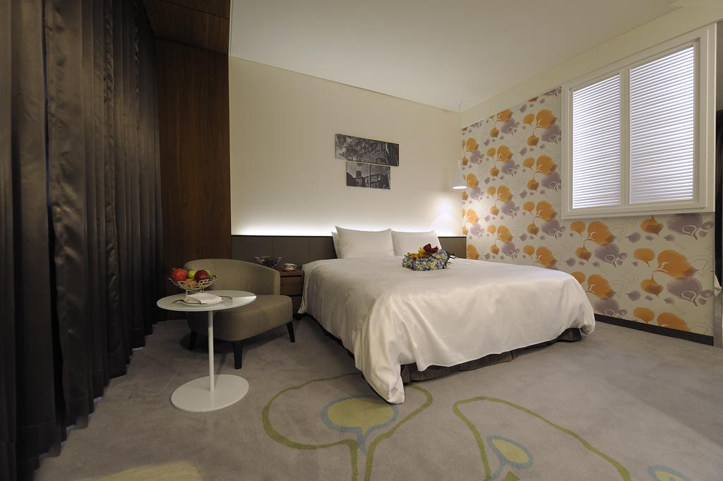 Deluxe, Double Bed