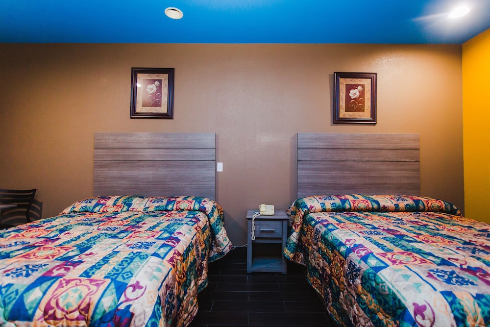 Moonlight Suites 23/65