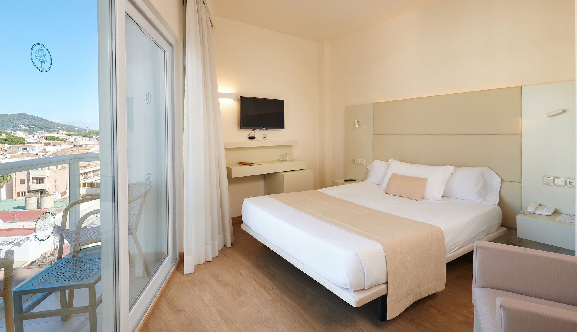 ECONOMY, DOUBLE BED, BALCONY