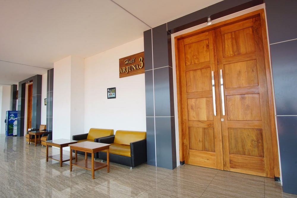 Selecta Hotel Batu Malang - Adults Only 30/50