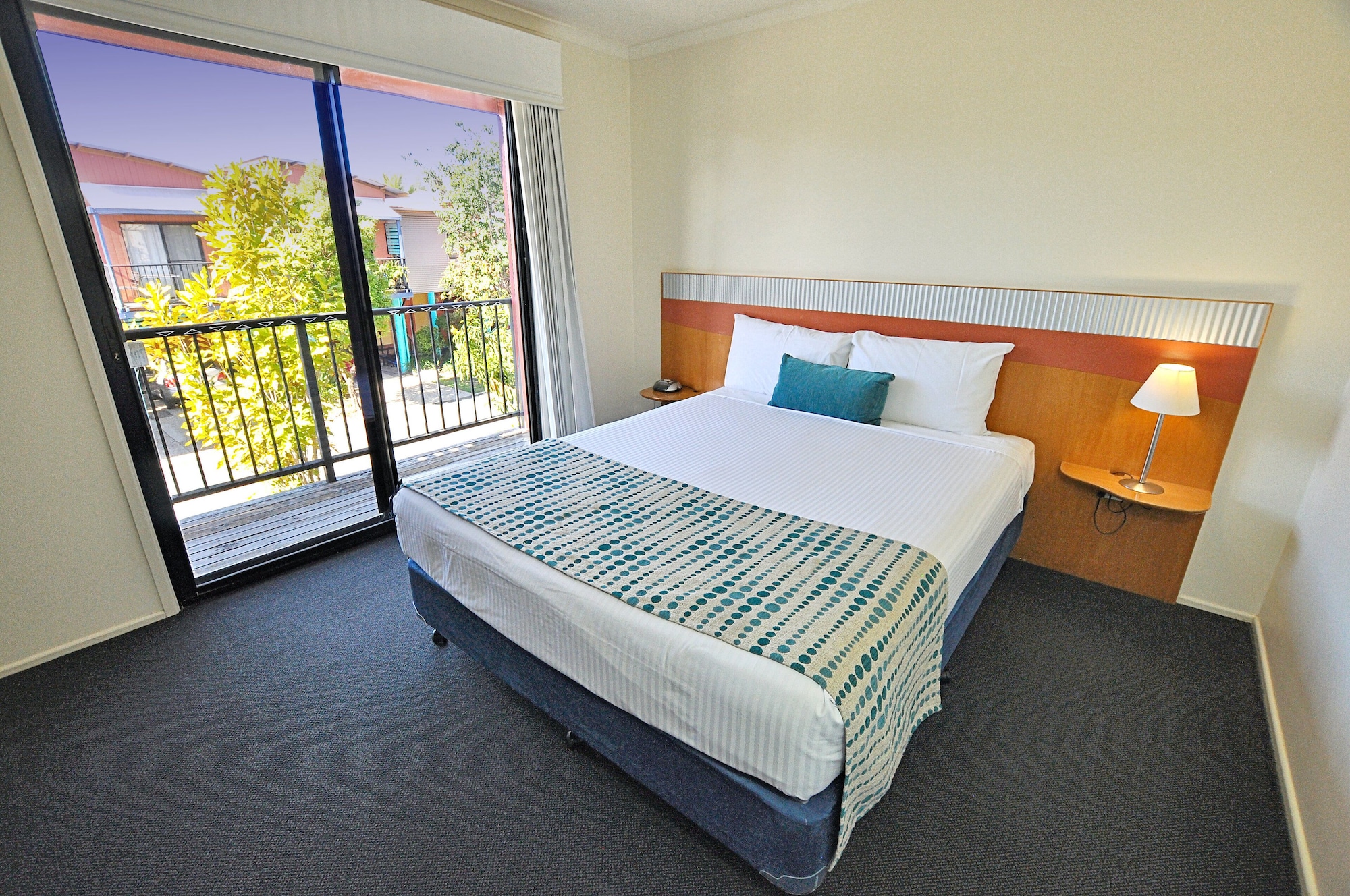1 BEDROOM, APARTMENT