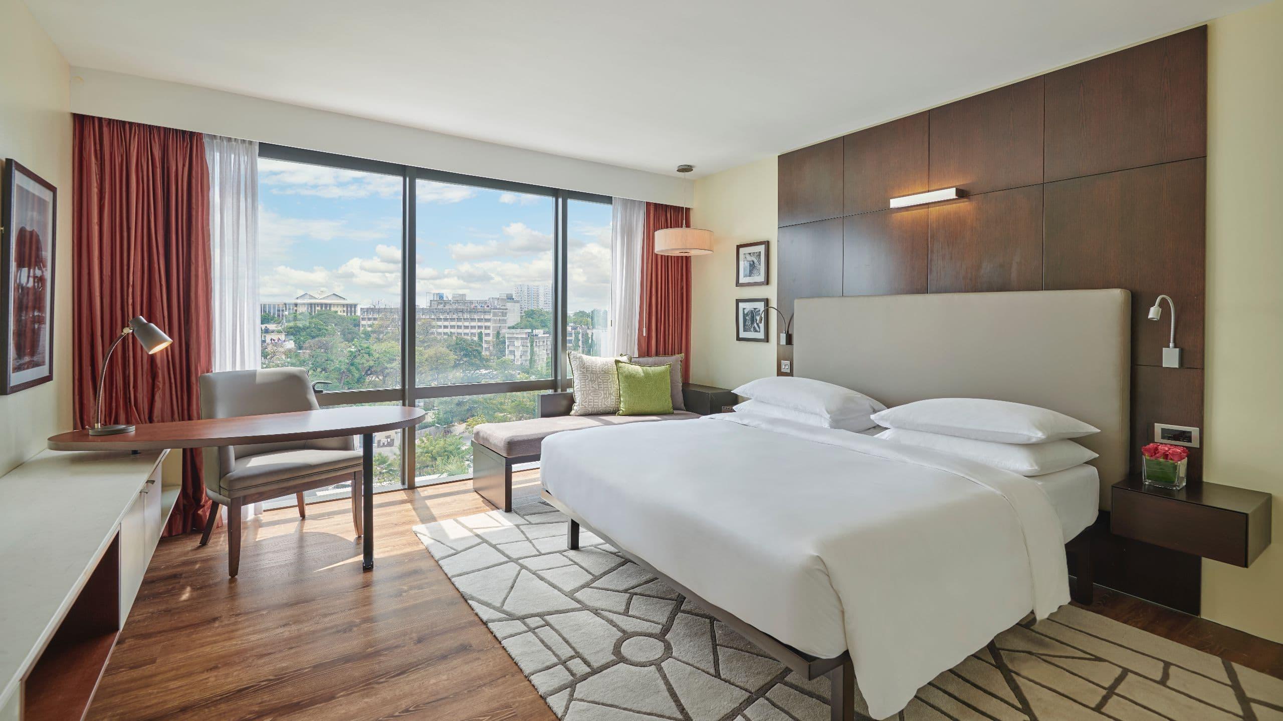 Regency, Executive, Suite