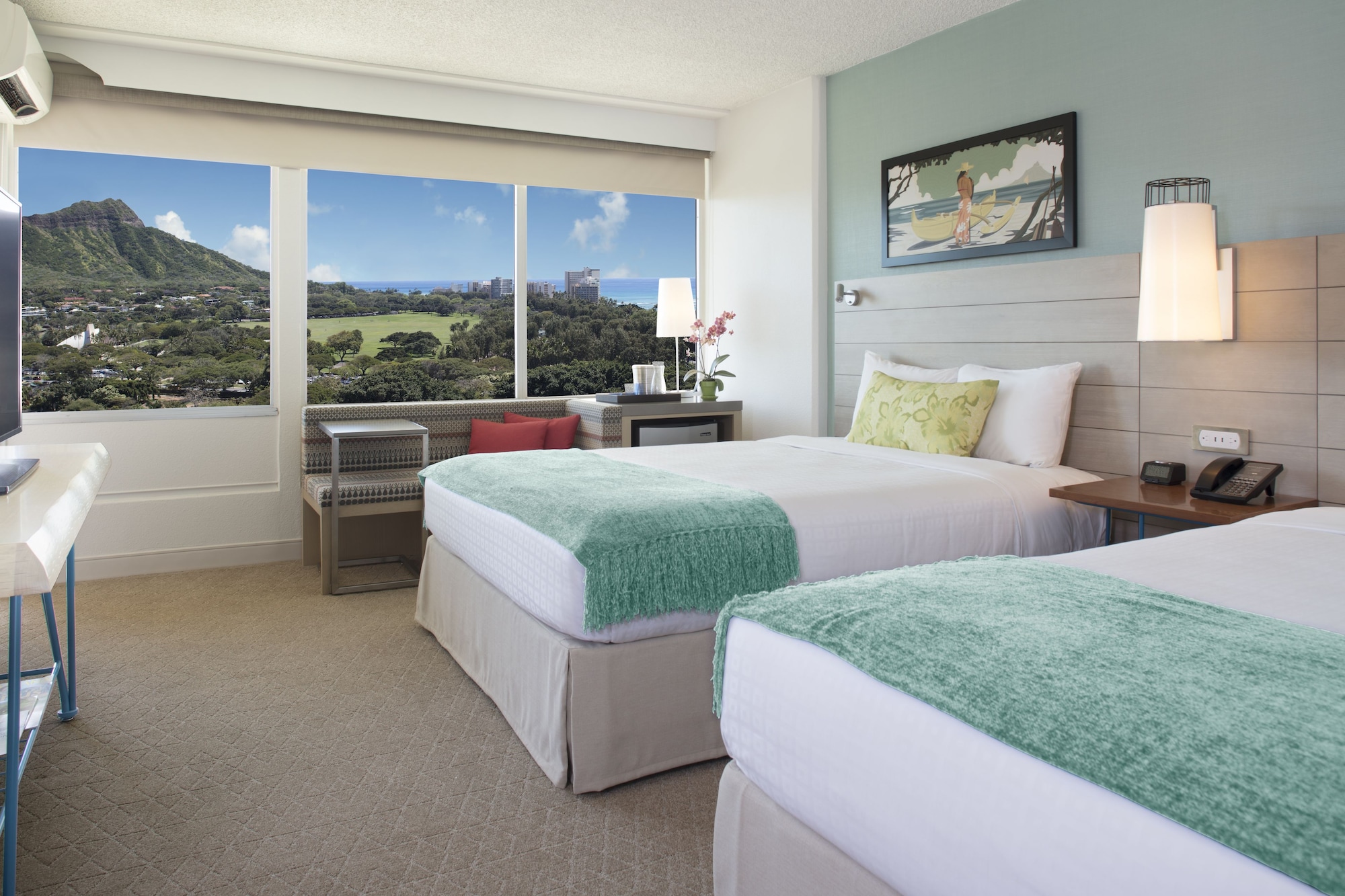 DIAMOND HEAD, 2 QUEEN BEDS, WITH VIEW, BALCONY