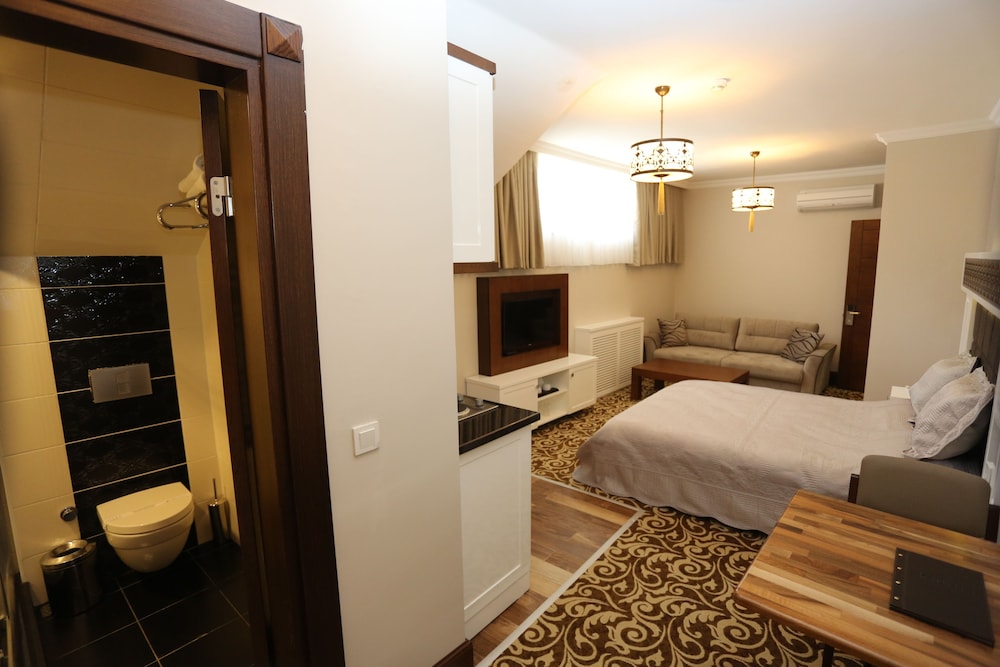 K SUITES HOTEL 15/58