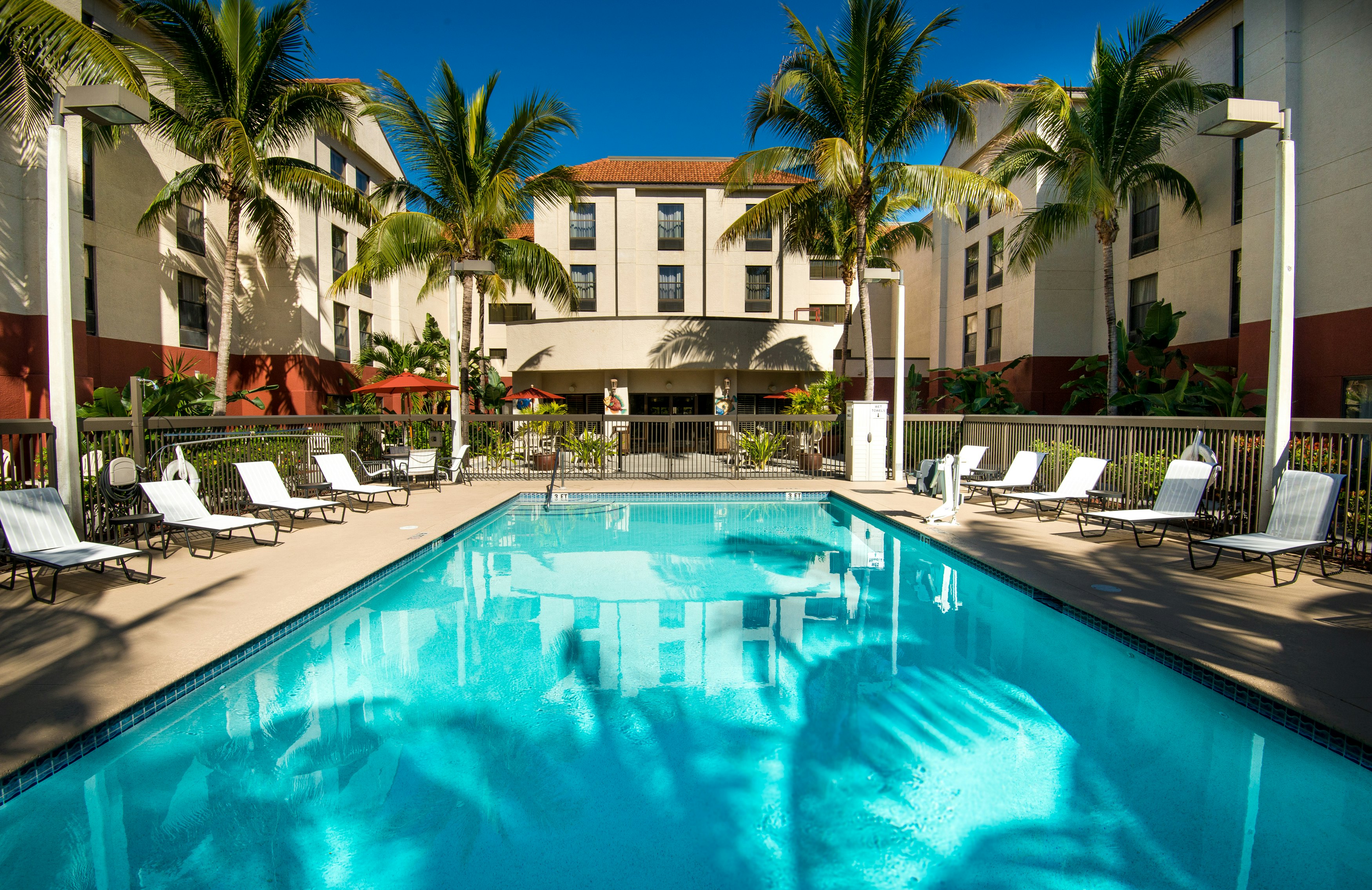 Hampton Inn & Suites Fort Myers Beach/Sanibel Gateway 13/13