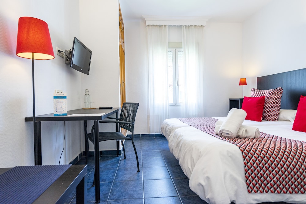 Hotel Elcano 23/70