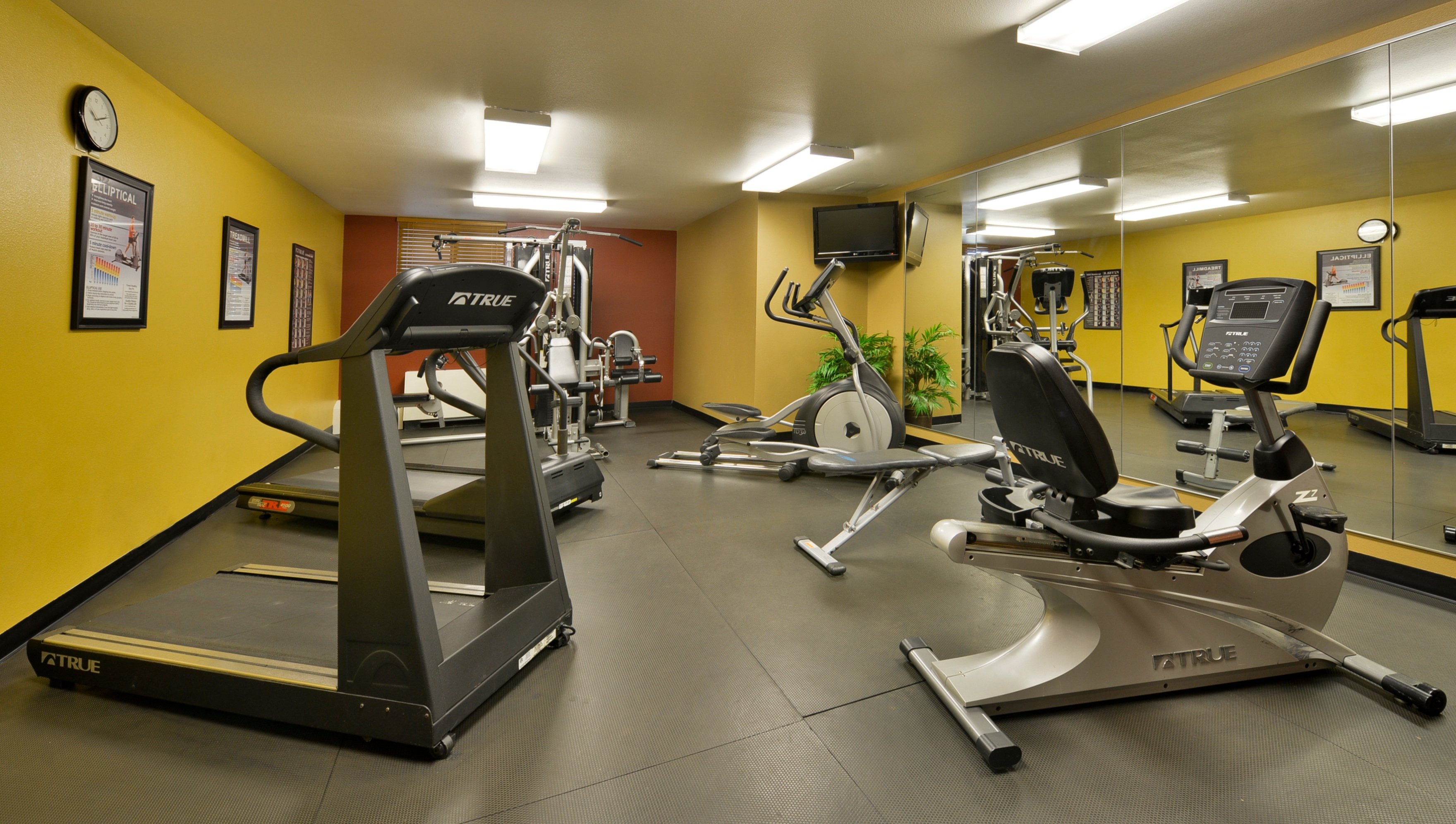 Best Western Plus Dubuque Hotel and Conference Center 14/33