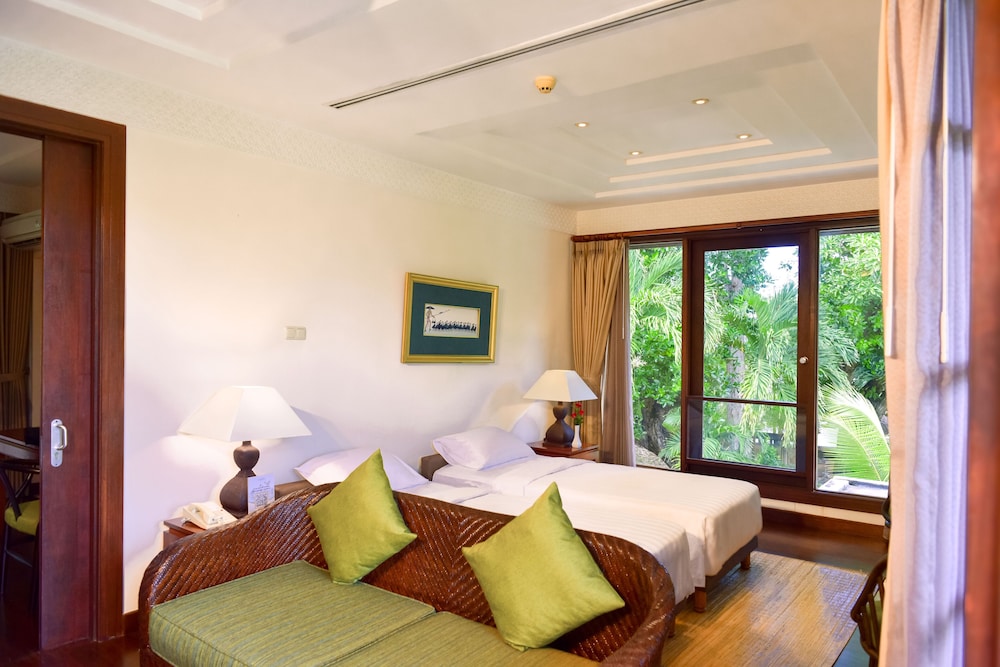 جناح ديلوكس عائلي بسرير مزدوج وسريرين منفصلين، The Patra Bali Resort and Villas 3/7