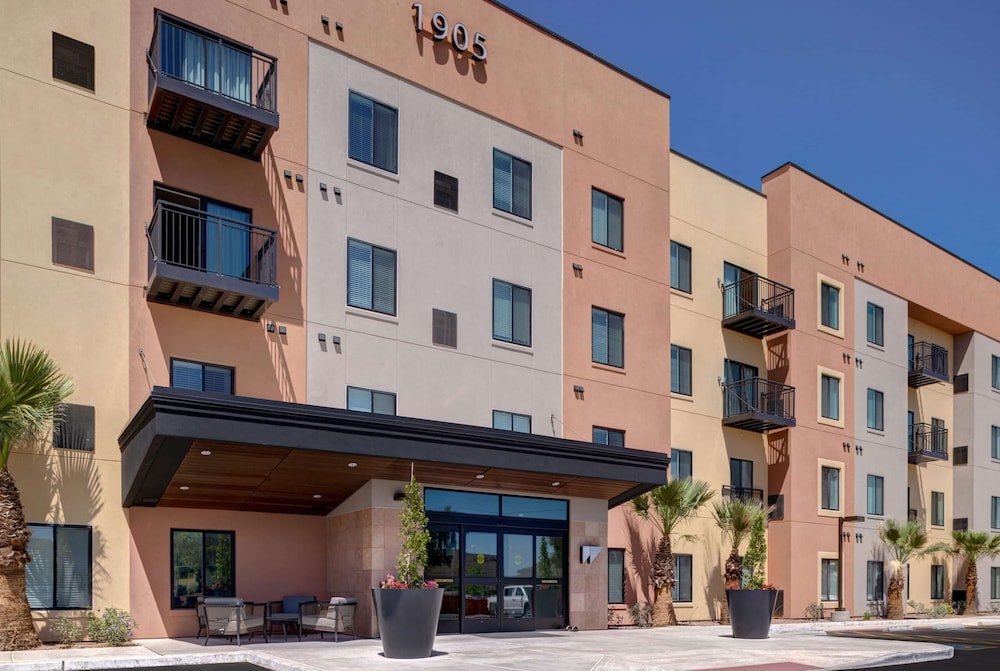 WaterWalk Extended Stay by Wyndham Phoenix - N. Happy Valley 31/41