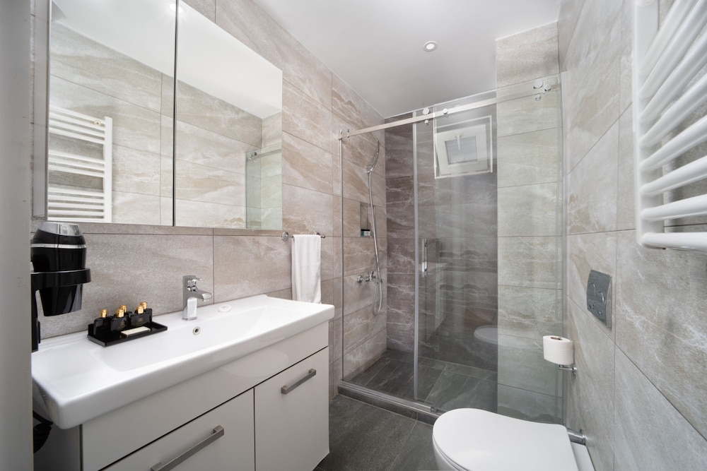Nish Suite Atasehir 33/37