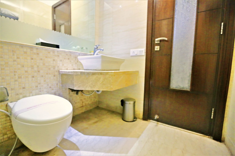 Venizia Sarovar Portico (ex Grand Venizia) 48/55