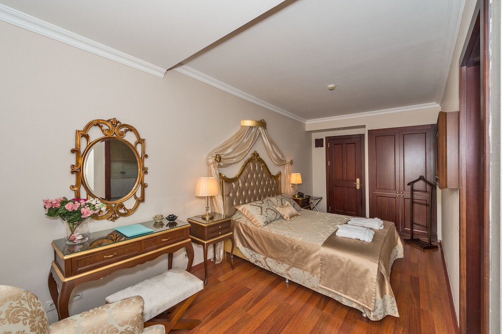 Hotel Daphne 13/64
