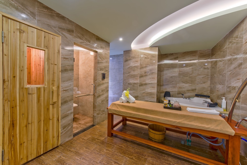 Muong Thanh Hotel Grand Ha Tinh 21/42