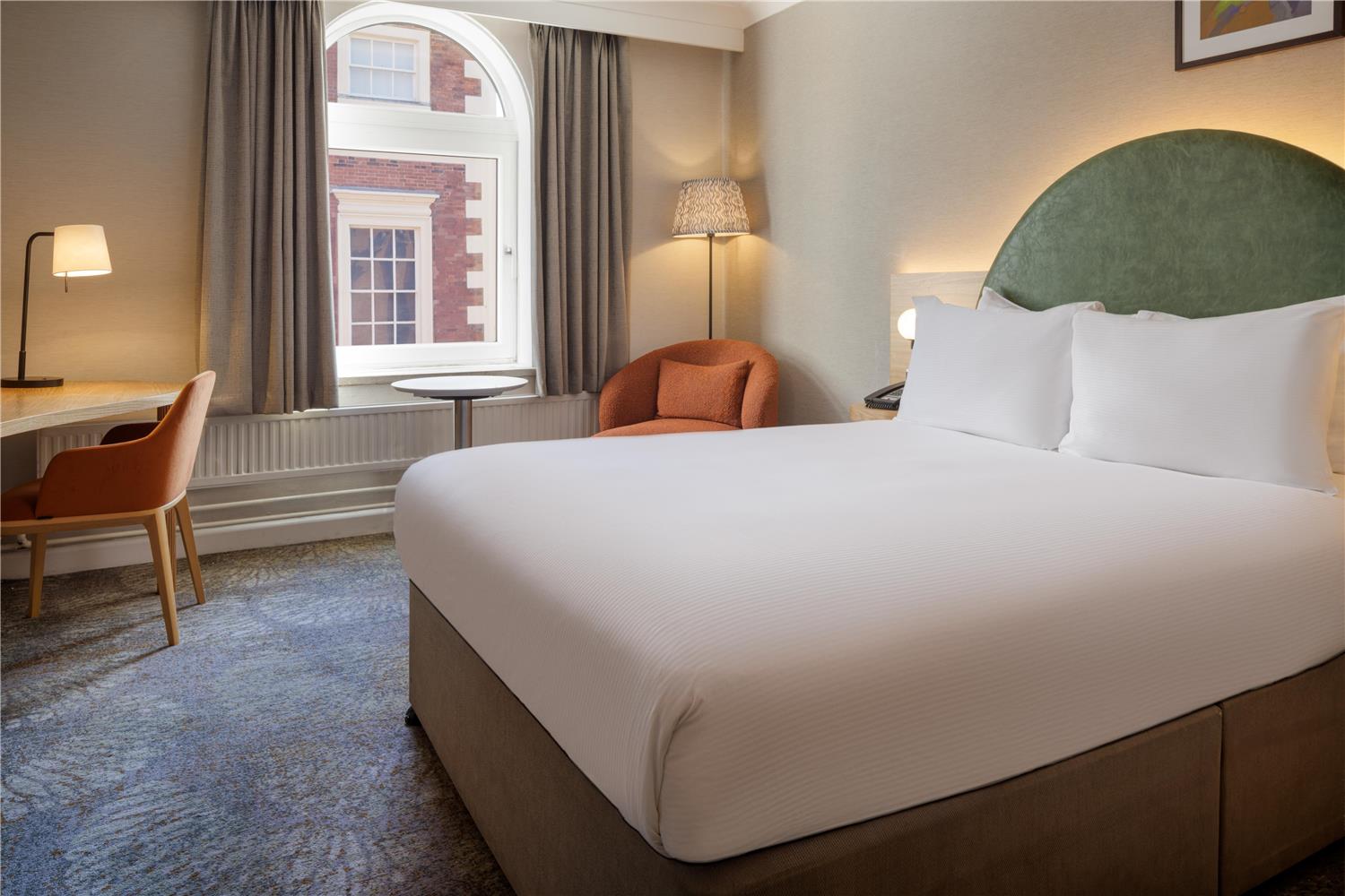غرفة بسرير مزدوج، Hilton York 2/10