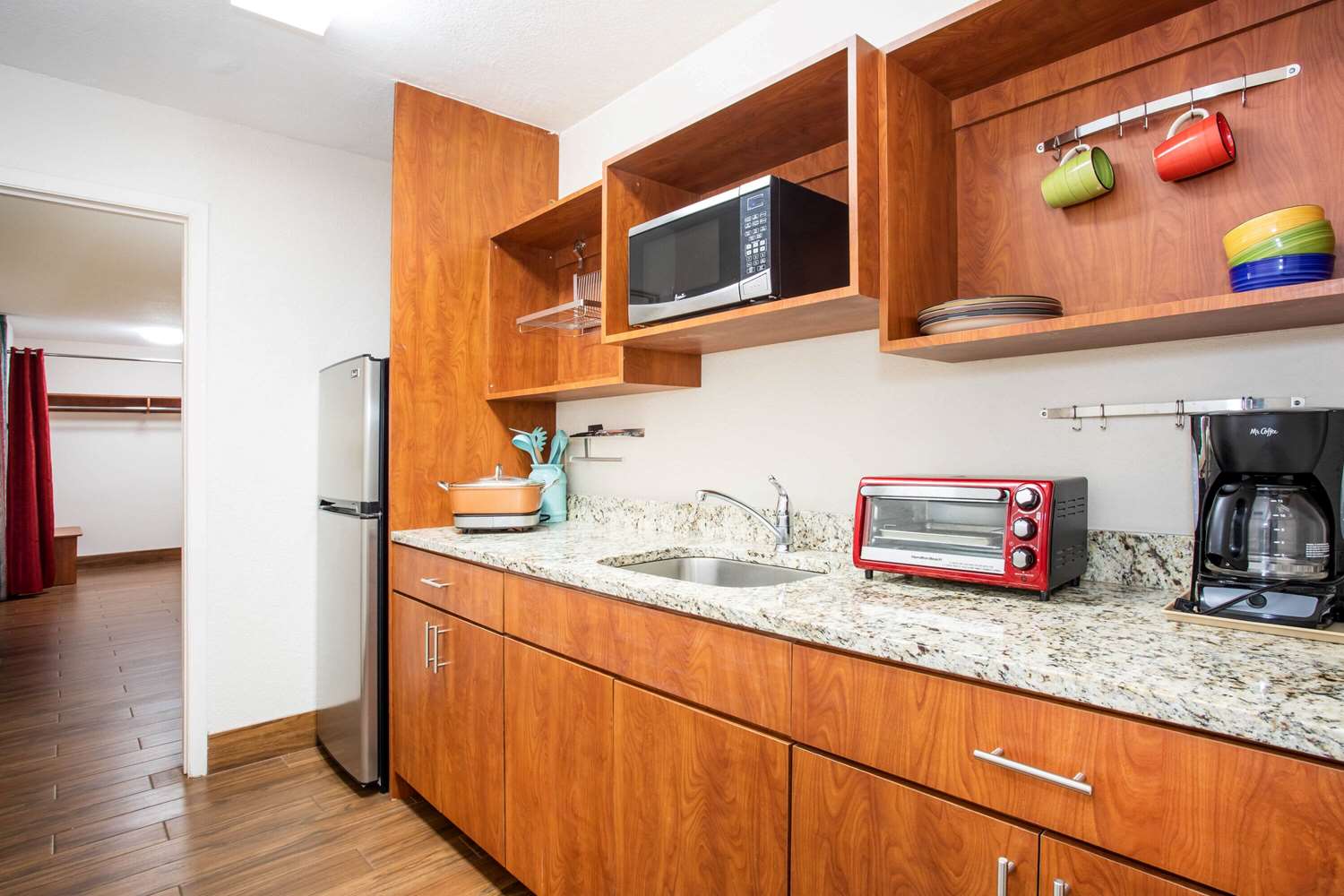 Super 8 By Wyndham North Palm Beach 58/58