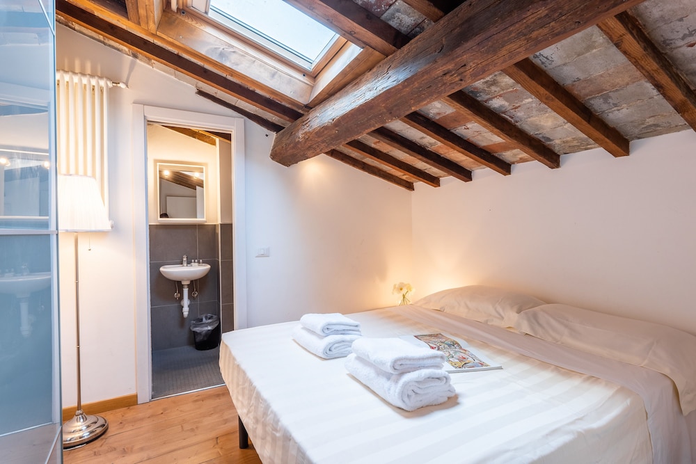 Ghibellina Apartment 33/50