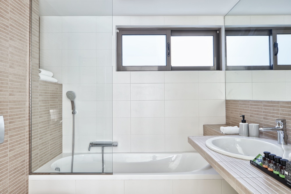 MONO Lofts Athens 46/50