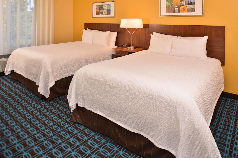 Fairfield Inn By Marriott Louisville North 17/58