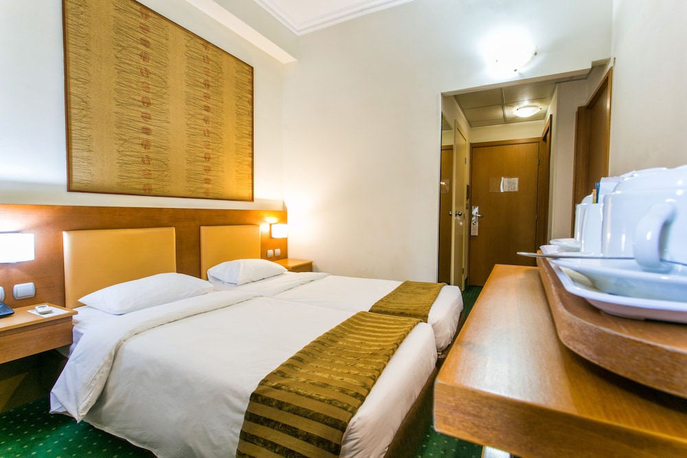 Athens Cypria Hotel 7/47