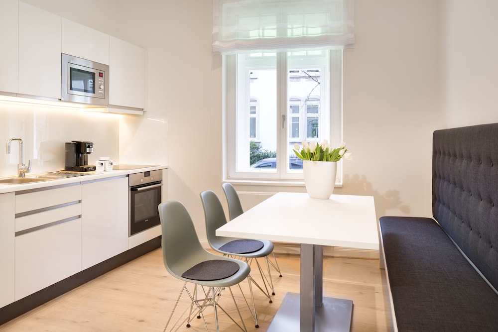 Bergmann Boardinghouse 36/45