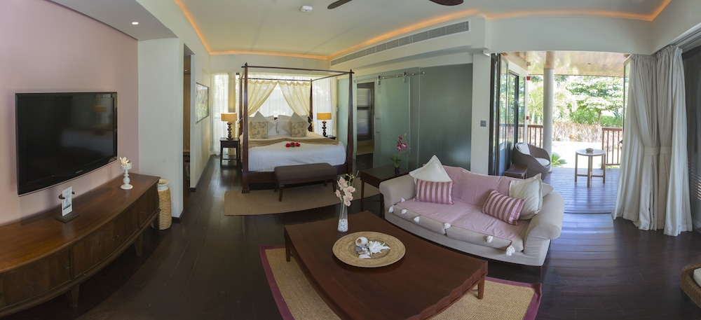 Dhevatara Beach Hotel And Spa 21/36