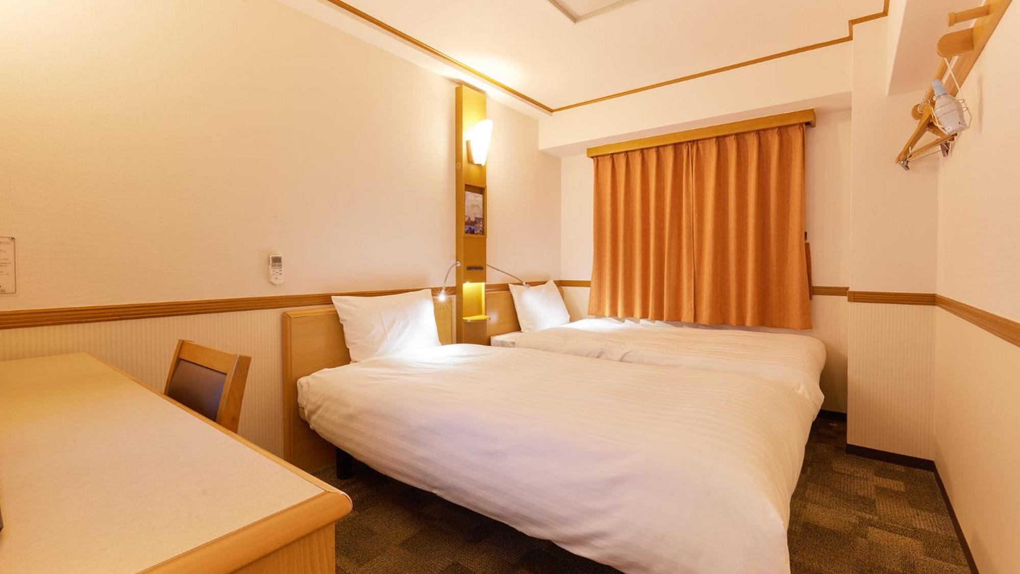 غرفة بسريرين منفصلين للمدخنين، Toyoko Inn Nagoya Eki Shinkansen Guchi 5/8