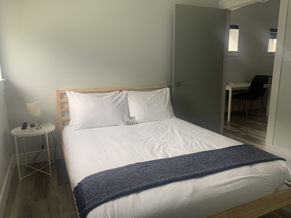 Station 1 - Suites Boutique Hotel 10/50