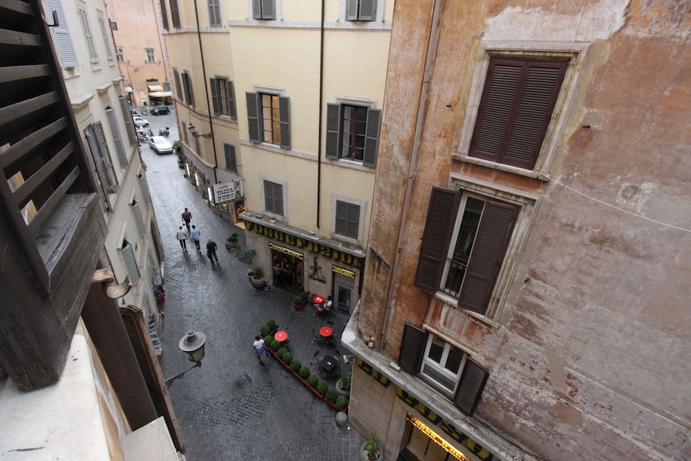 Albergo Abruzzi 7/58