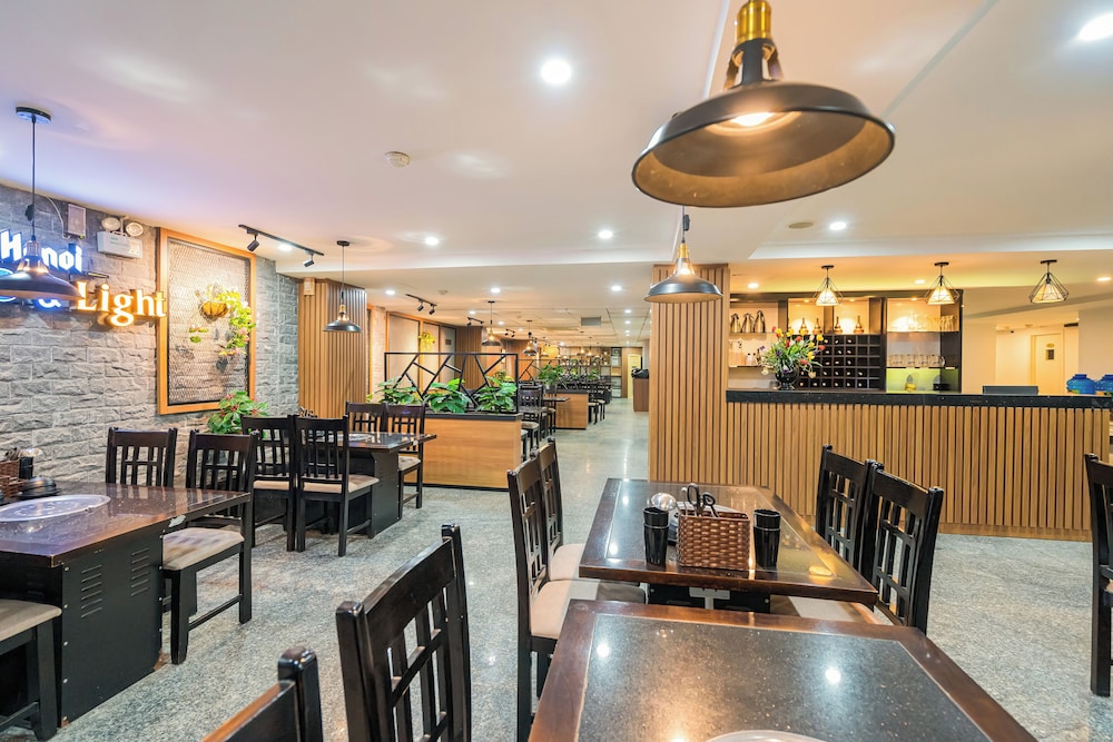 Sunrise Hanoi Hotel 38/48
