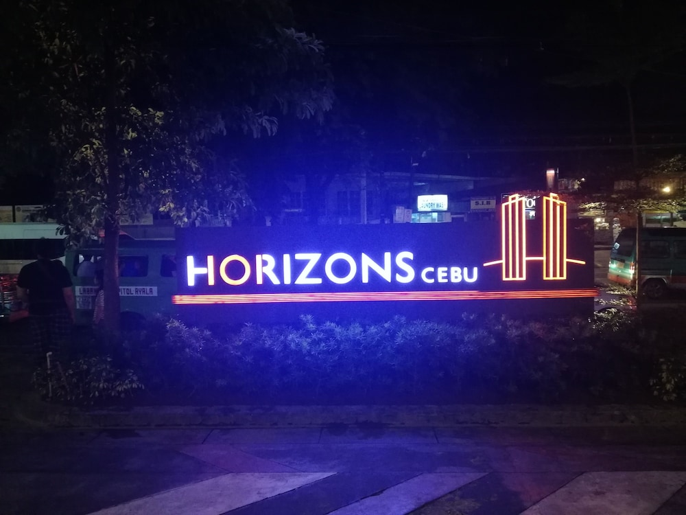 Ecj Cozy Studio Units At Horizons 101 9/50