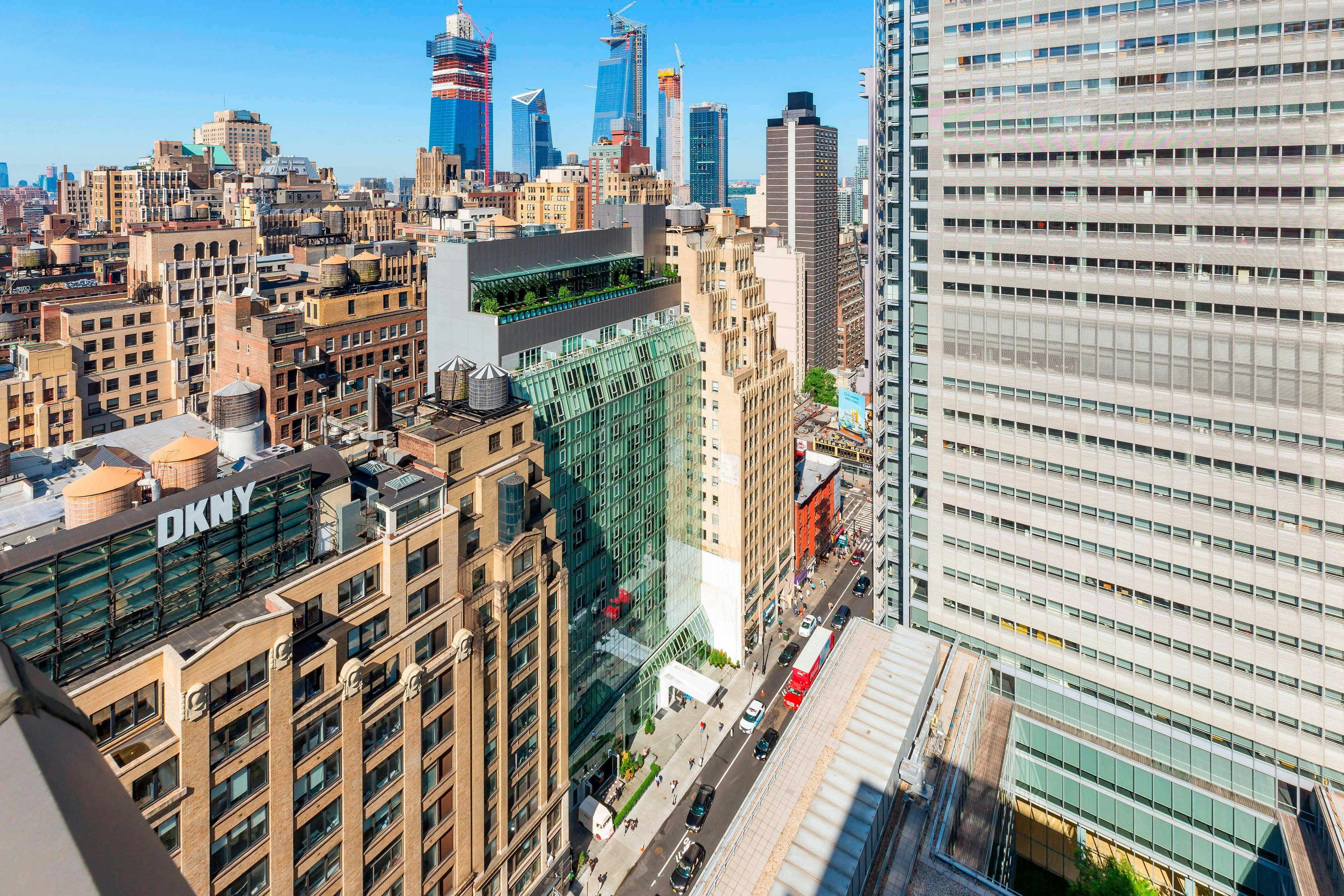 AC HOTEL NEW YORK TIMES SQUARE 71/75