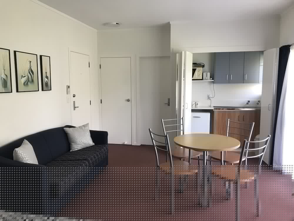 Aotearoa Lodge 28/39