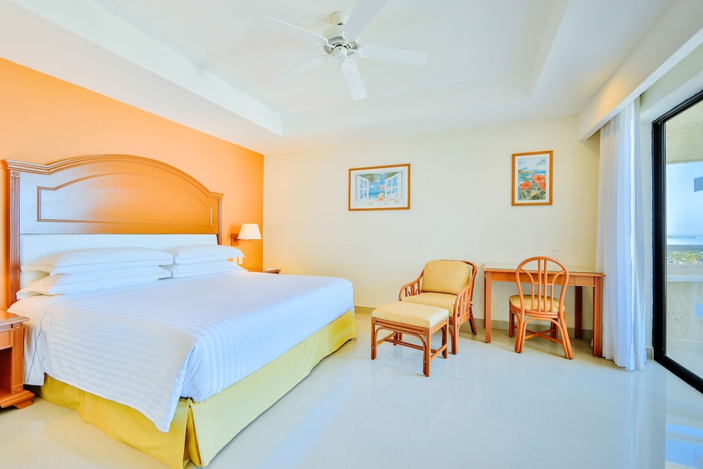 Occidental Tucancun 15/67