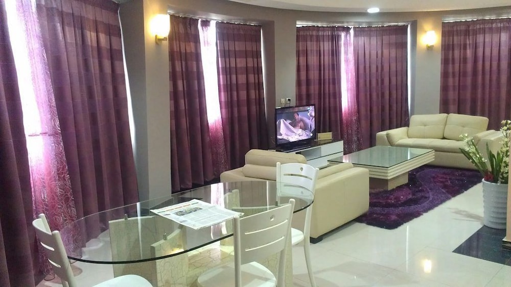 Sun Beach Hotel 30/50