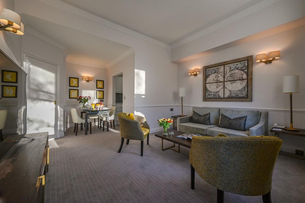 COLLINGHAM SERVICED APARTMENTS 36/56