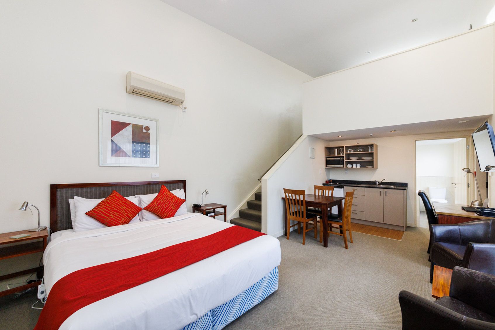 Fitzherbert Regency Motor Lodge 24/46
