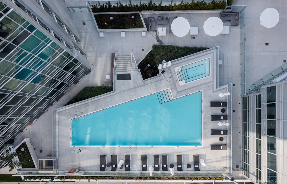 Versante Hotel 4/47